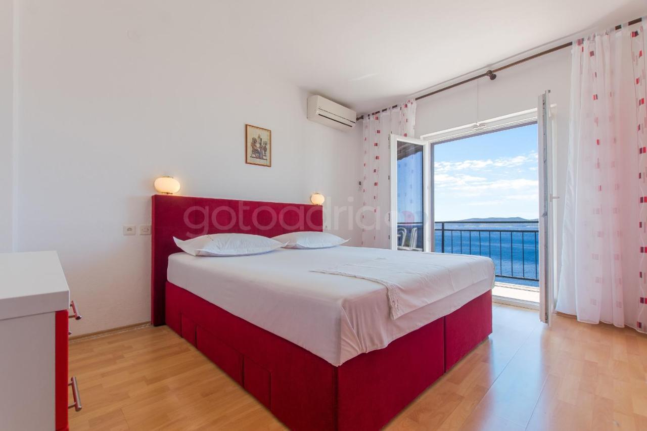 Near The Beach Apartments Jagodia Brela Exterior photo